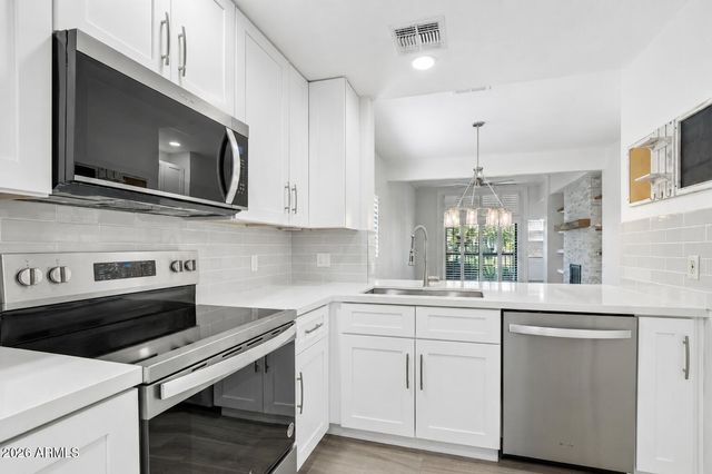4015 N 78TH Street 141, Scottsdale, AZ 85251