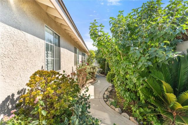 1405 E 15th, Upland, CA 91786