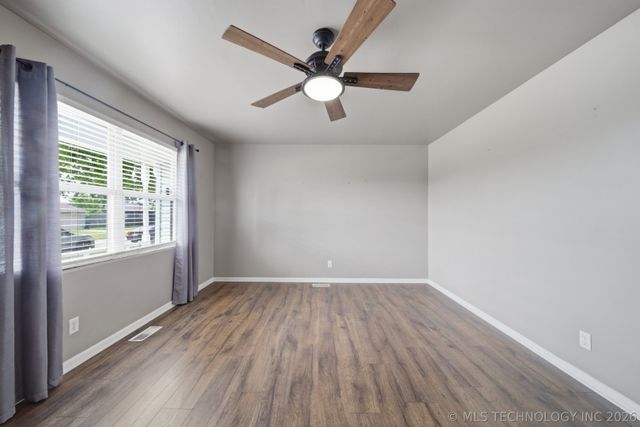 733 N Moccasin Street, Sapulpa, OK 74066