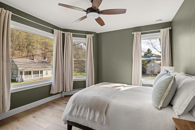 405 Maple Street, Stowe, VT 05672