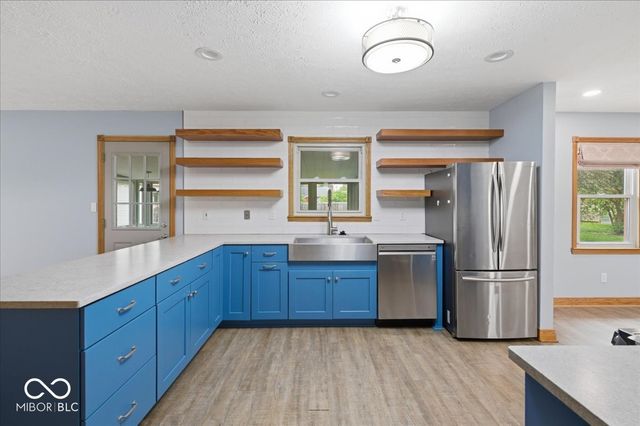 1343 S Buttercup Drive, New Palestine, IN 46163