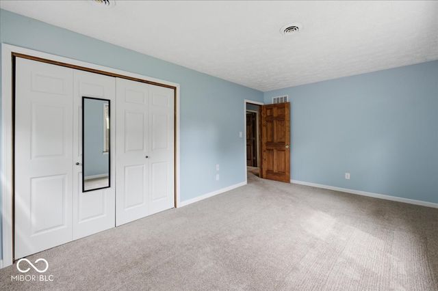 1343 S Buttercup Drive, New Palestine, IN 46163