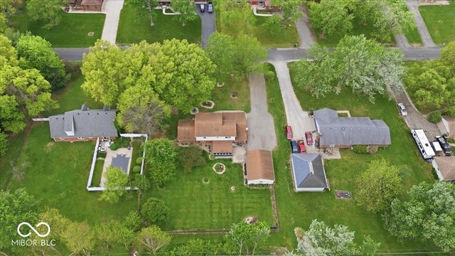 1343 S Buttercup Drive, New Palestine, IN 46163
