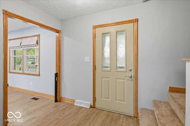 1343 S Buttercup Drive, New Palestine, IN 46163