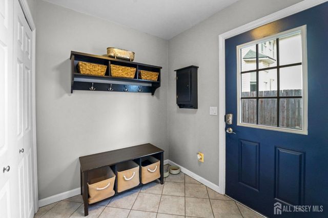 51 Thomas Street, Metuchen, NJ 08840