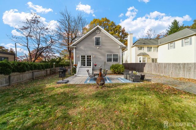 51 Thomas Street, Metuchen, NJ 08840