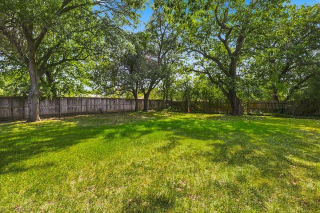 6409 W EMS Road, Fort Worth, TX 76116