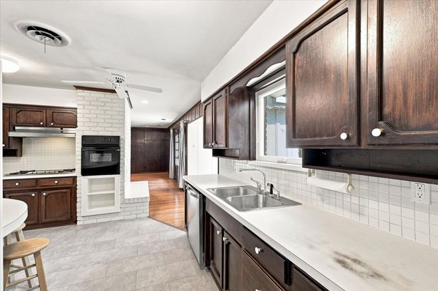 6409 W EMS Road, Fort Worth, TX 76116