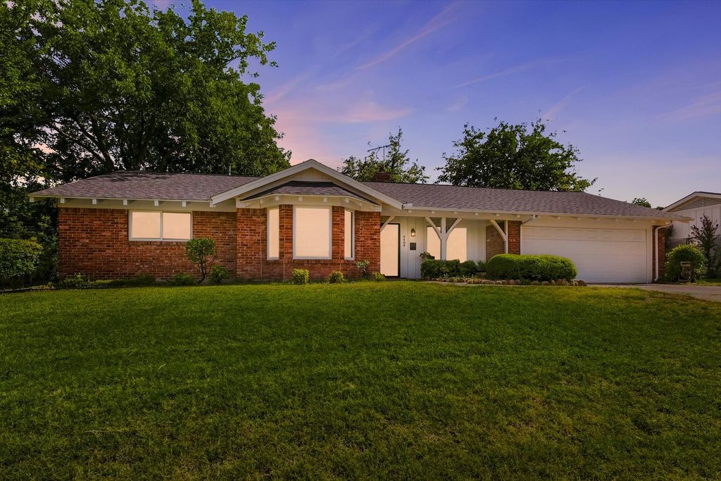 6409 W EMS Road, Fort Worth, TX 76116