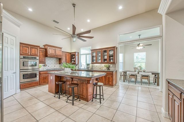 1879 N Harvard Avenue, Clovis, CA 93619