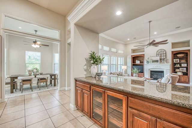 1879 N Harvard Avenue, Clovis, CA 93619