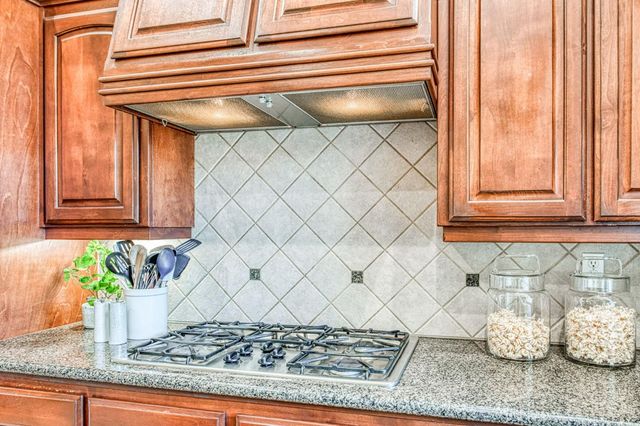 1879 N Harvard Avenue, Clovis, CA 93619