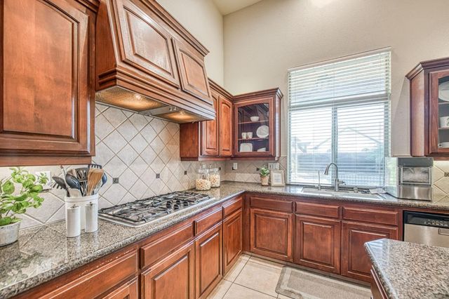 1879 N Harvard Avenue, Clovis, CA 93619