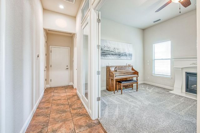 1879 N Harvard Avenue, Clovis, CA 93619