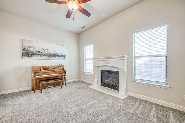 1879 N Harvard Avenue, Clovis, CA 93619