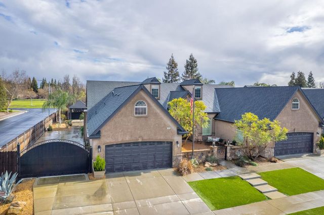 1879 N Harvard Avenue, Clovis, CA 93619