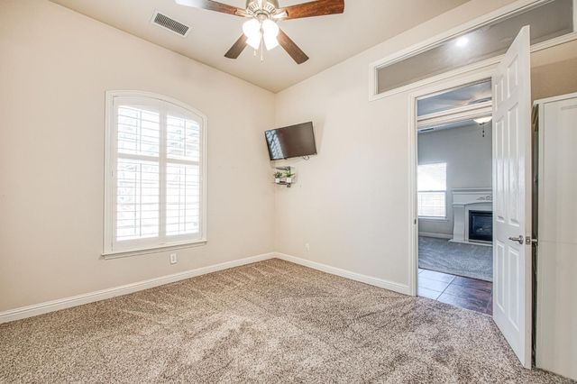 1879 N Harvard Avenue, Clovis, CA 93619