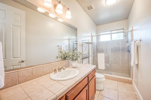 1879 N Harvard Avenue, Clovis, CA 93619