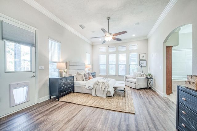 1879 N Harvard Avenue, Clovis, CA 93619