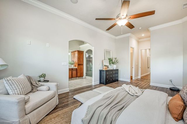 1879 N Harvard Avenue, Clovis, CA 93619