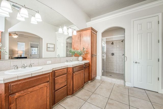 1879 N Harvard Avenue, Clovis, CA 93619