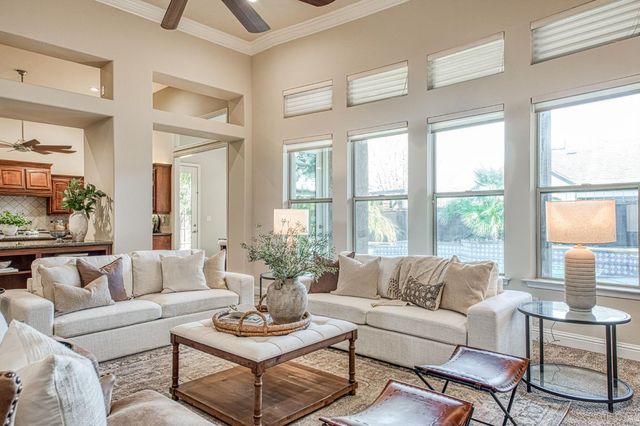 1879 N Harvard Avenue, Clovis, CA 93619