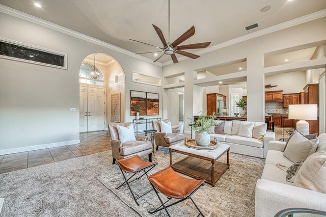 1879 N Harvard Avenue, Clovis, CA 93619