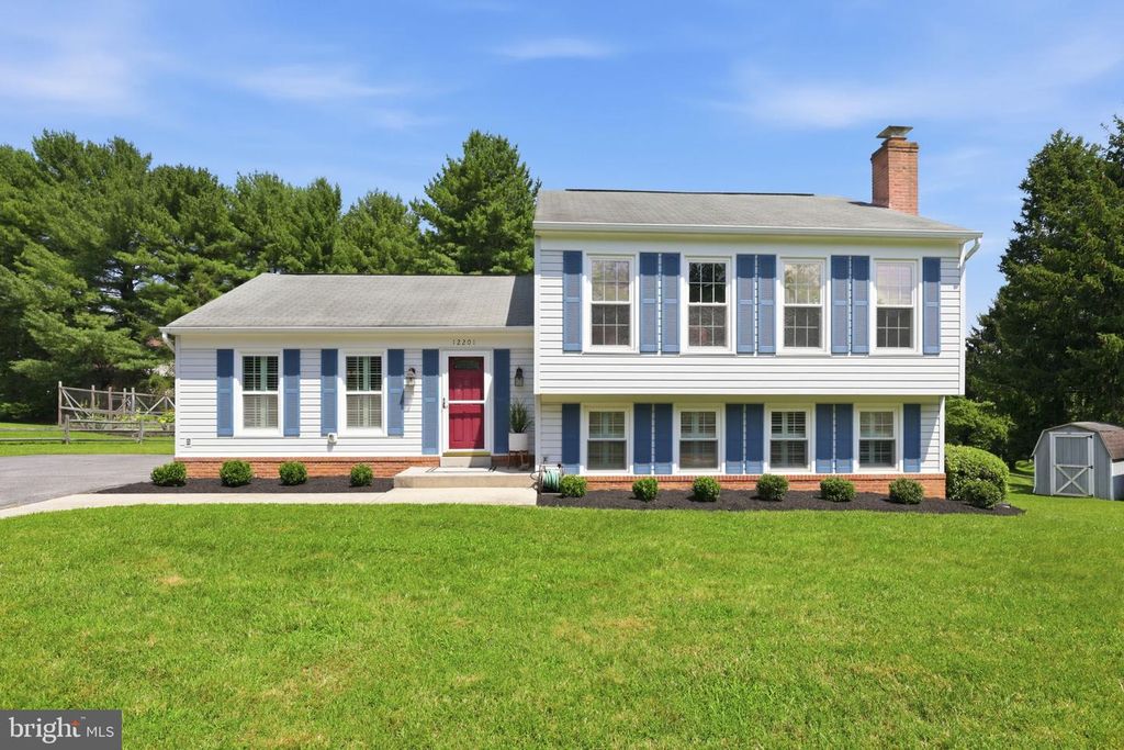12201 HORSE CENTER RD, North Potomac, MD 20878
