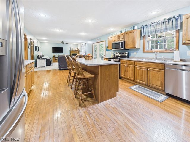 6 Amanda Lane, Parkersburg, WV 26104