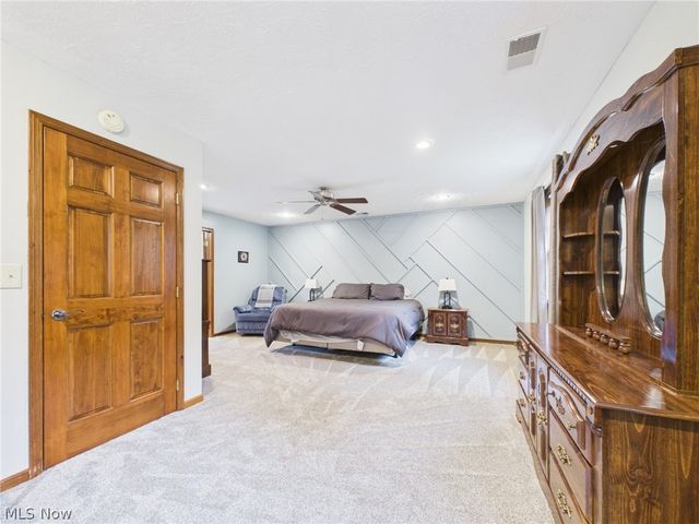 6 Amanda Lane, Parkersburg, WV 26104