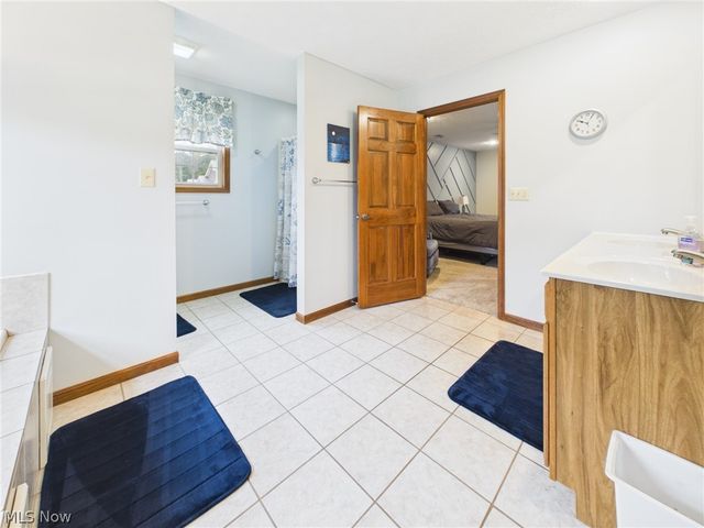 6 Amanda Lane, Parkersburg, WV 26104