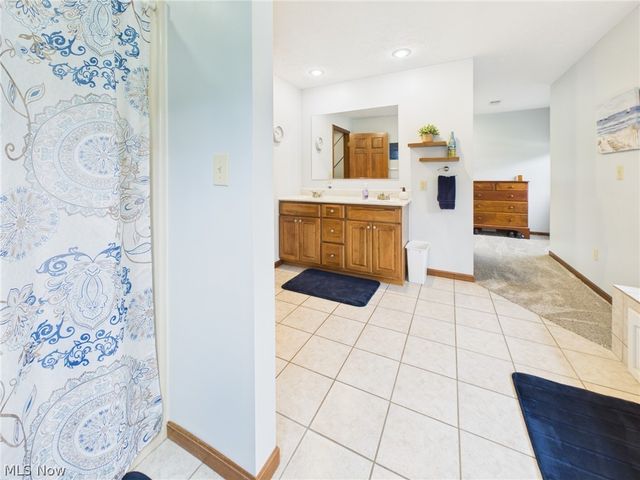 6 Amanda Lane, Parkersburg, WV 26104