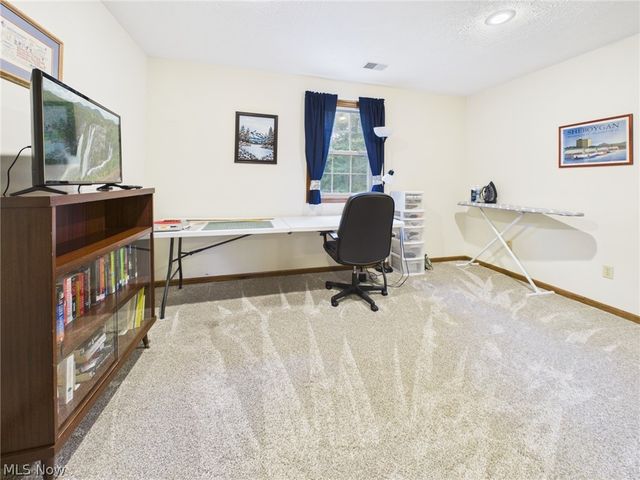 6 Amanda Lane, Parkersburg, WV 26104