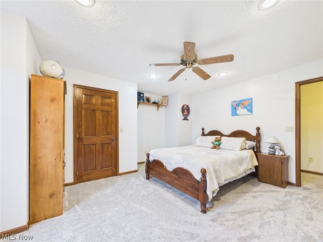 6 Amanda Lane, Parkersburg, WV 26104
