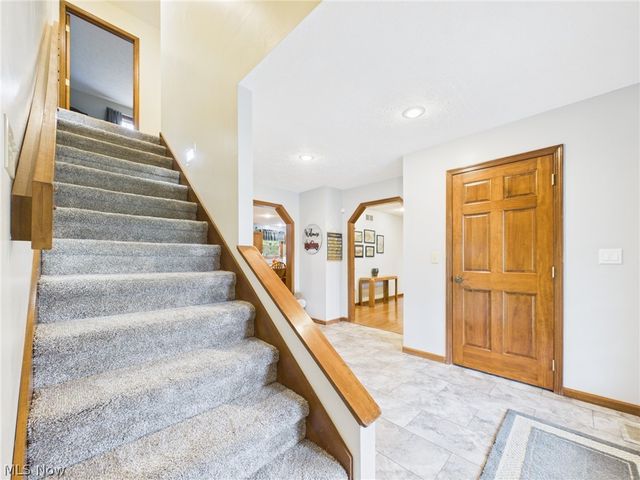 6 Amanda Lane, Parkersburg, WV 26104