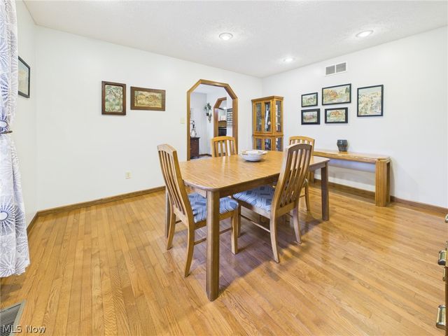 6 Amanda Lane, Parkersburg, WV 26104