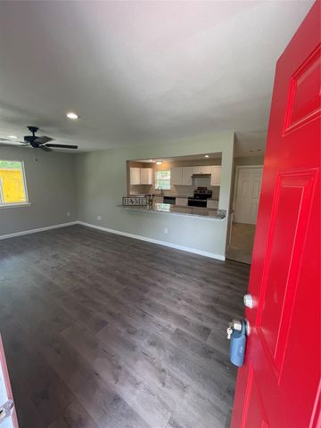 2734 Ash Road, Pearland, TX 77584