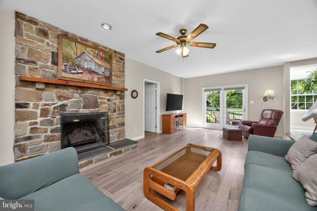 153 E DOE RUN RD, Kennett Square, PA 19348