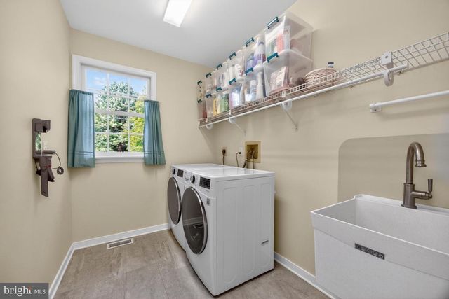 153 E DOE RUN RD, Kennett Square, PA 19348