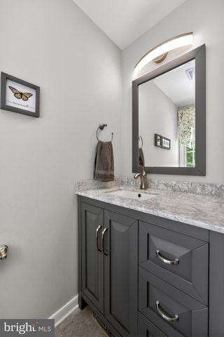 153 E DOE RUN RD, Kennett Square, PA 19348
