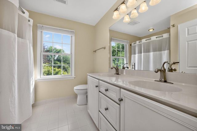 153 E DOE RUN RD, Kennett Square, PA 19348