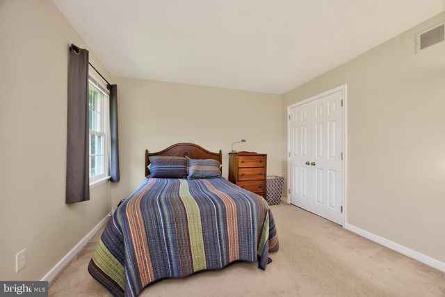 153 E DOE RUN RD, Kennett Square, PA 19348