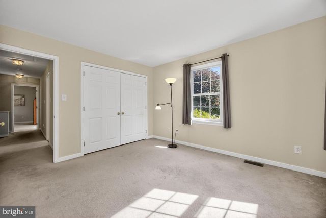 153 E DOE RUN RD, Kennett Square, PA 19348