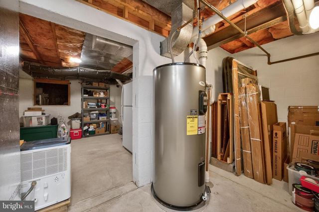 153 E DOE RUN RD, Kennett Square, PA 19348