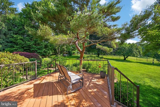 153 E DOE RUN RD, Kennett Square, PA 19348