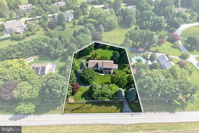 153 E DOE RUN RD, Kennett Square, PA 19348