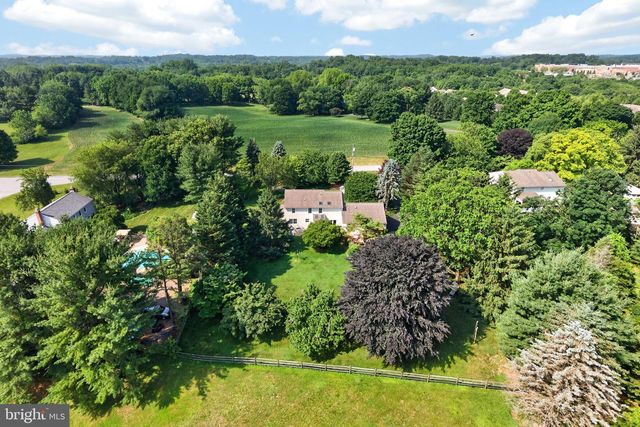153 E DOE RUN RD, Kennett Square, PA 19348
