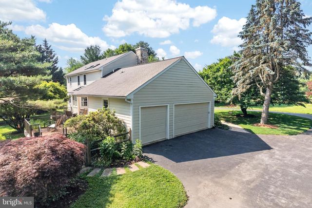 153 E DOE RUN RD, Kennett Square, PA 19348