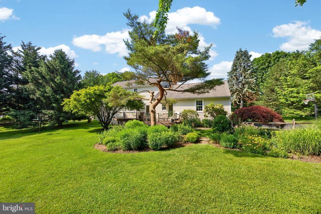 153 E DOE RUN RD, Kennett Square, PA 19348