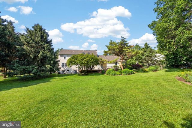 153 E DOE RUN RD, Kennett Square, PA 19348